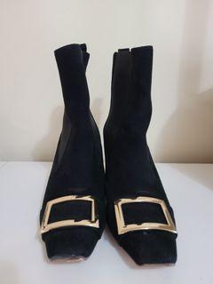 Roger Vivier style Ankle boots
