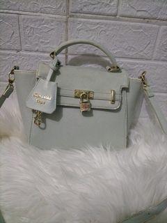 Samantha Vega Sling Bag