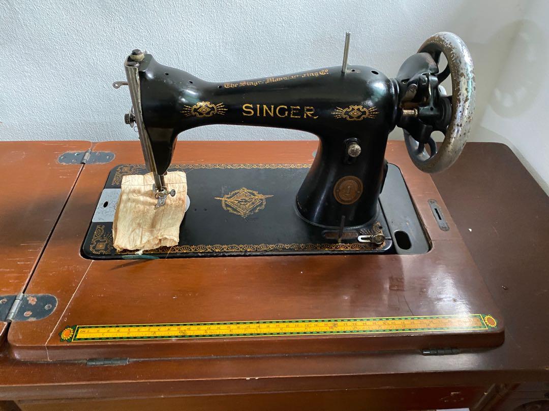 Singer manual sewing machine, Furniture & Home Living, Home Improvement