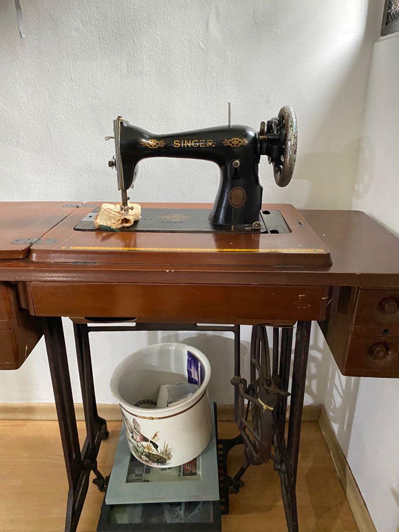 Singer manual sewing machine, Furniture & Home Living, Home Improvement