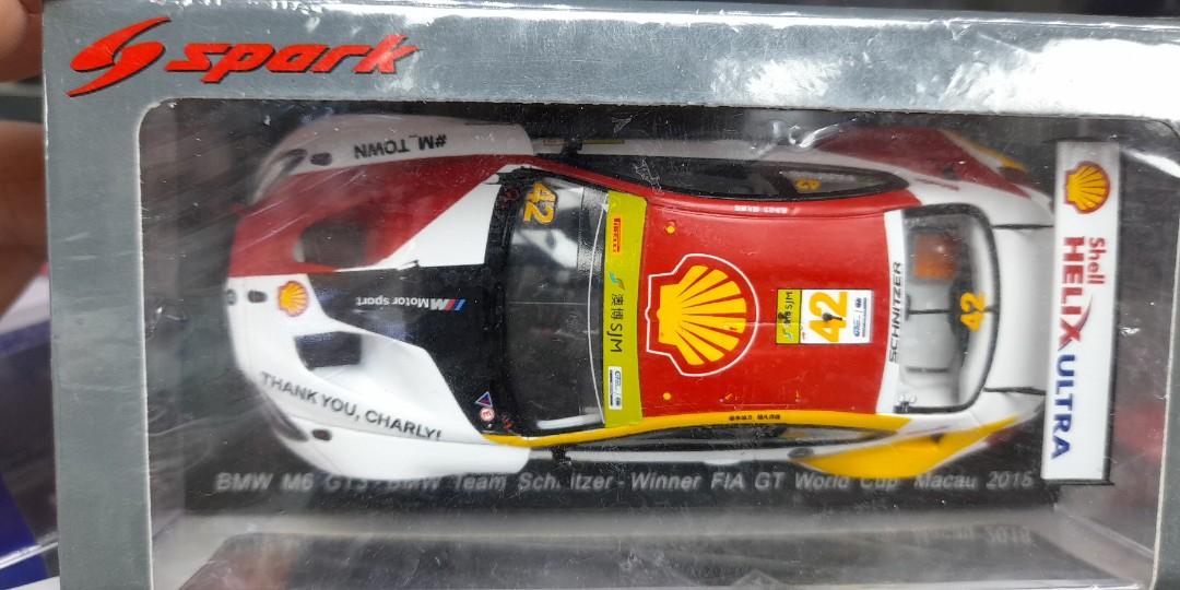 spark 1:43 BMW M6 GT3 BMW TEAM SCHNITZER WINNER FIA GT WORLD