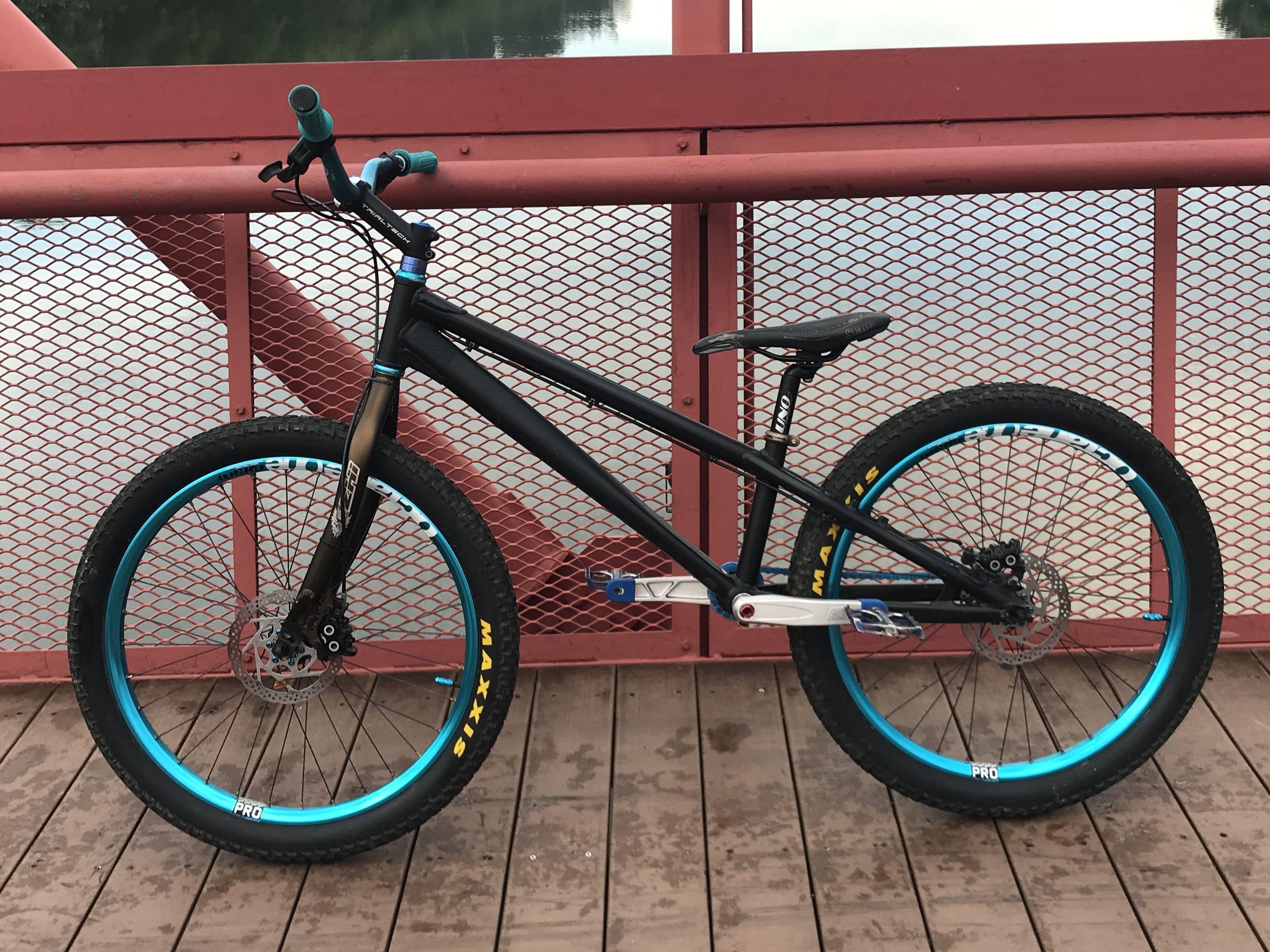 Dirt best sale street mtb
