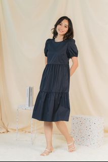 (Category: ) located in . Submitted by dearcloset (Listing ID 1127422500, Image 1). Description: .