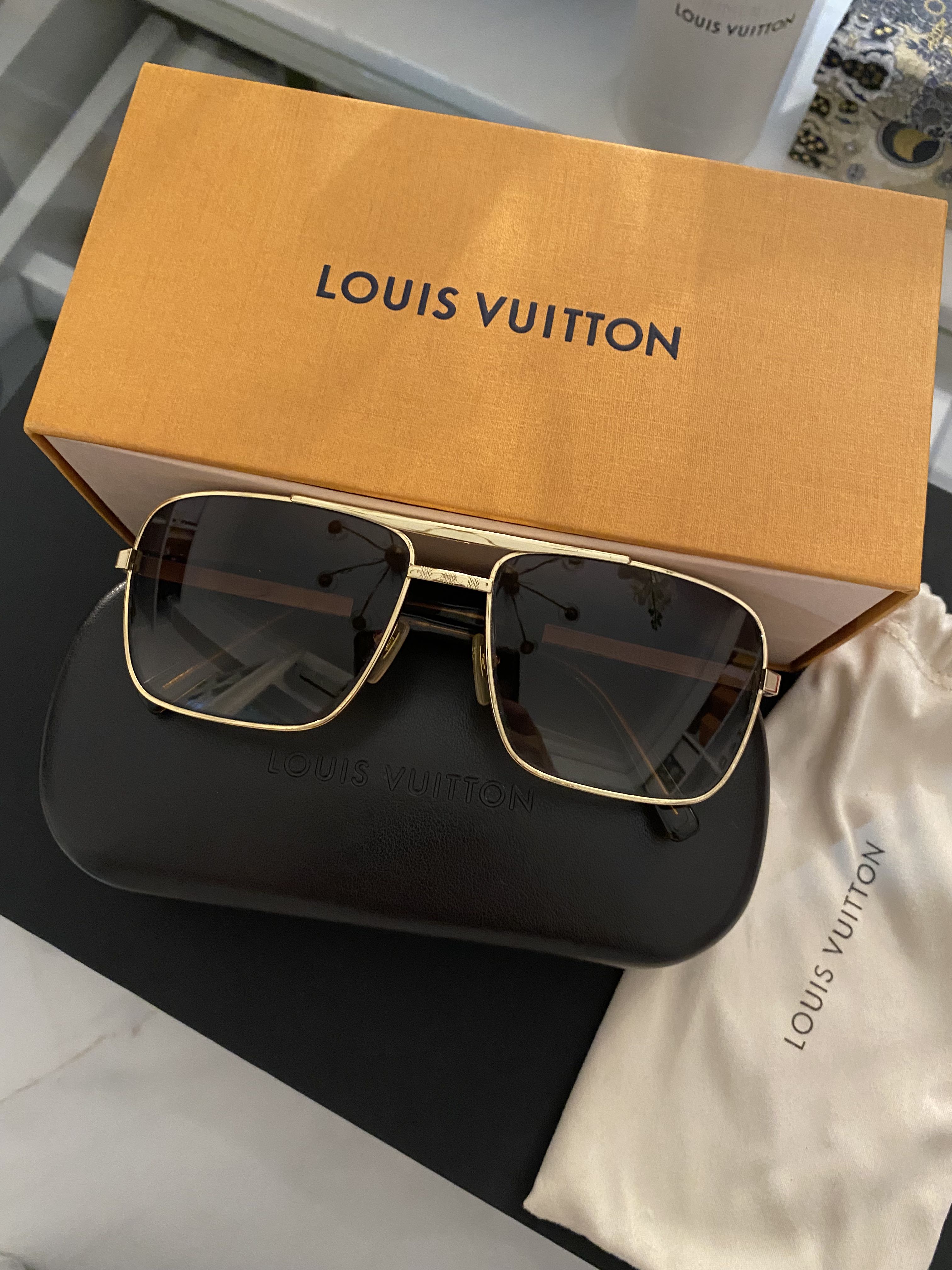 💯% AUTHENTIC LOUIS VUITTON Men Sunglasses preloved, Men's Fashion