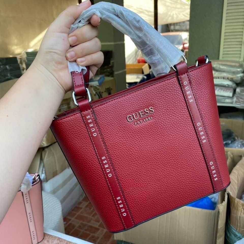 GUESS Red Tote Bags