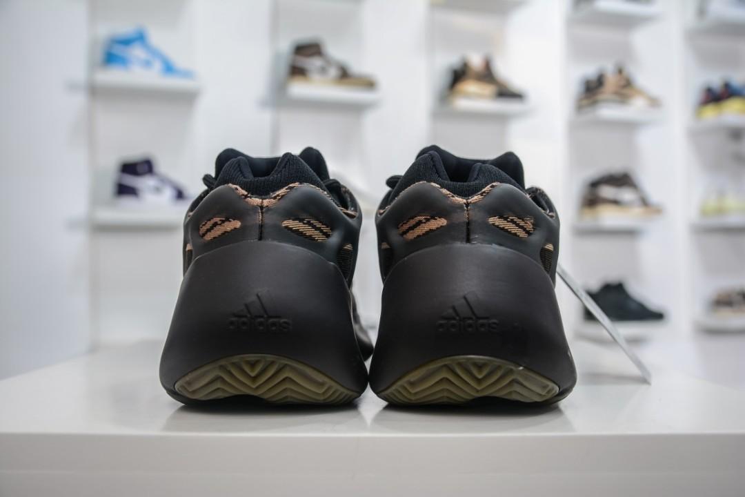 yeezy 700 clay brown glow in the dark