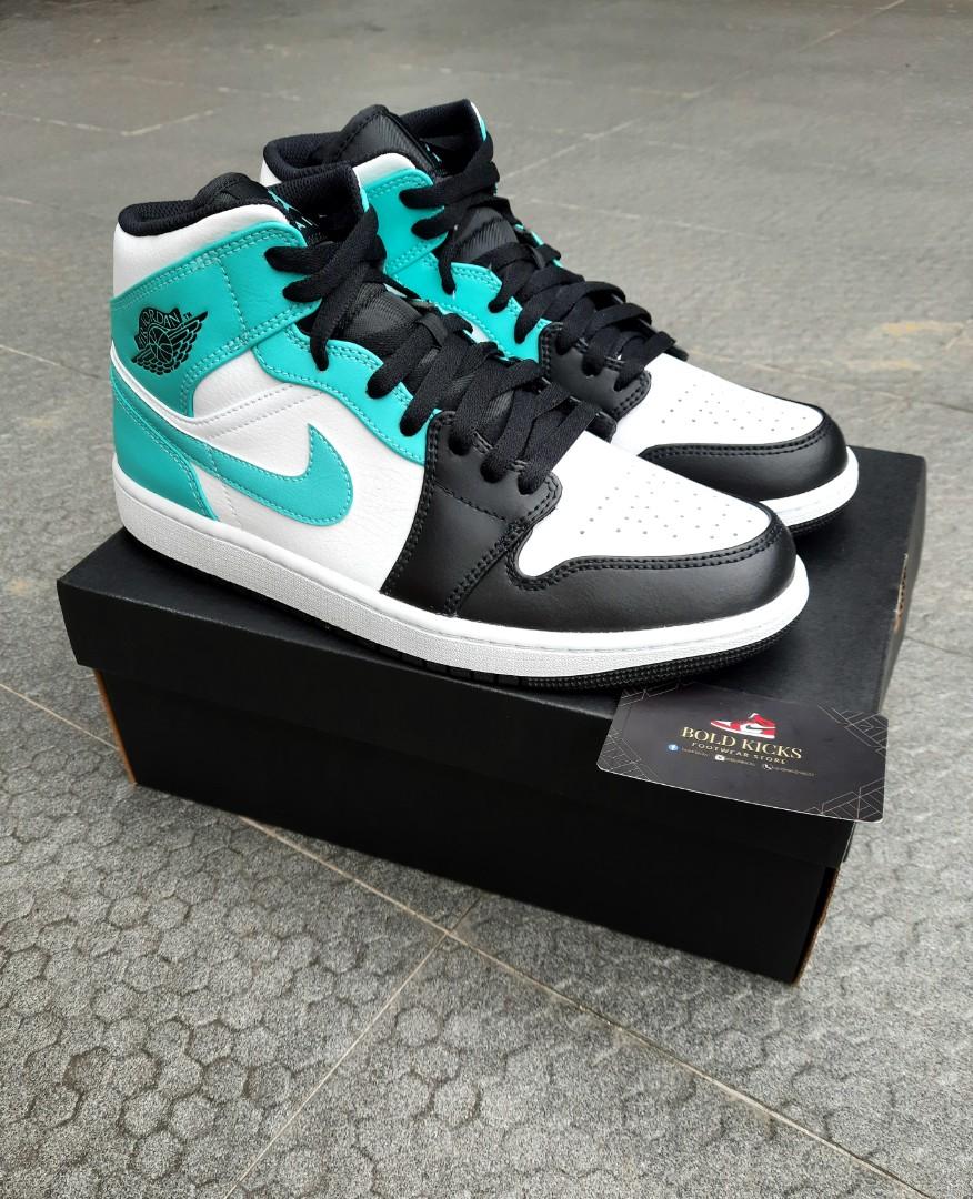 jordan one mid igloo