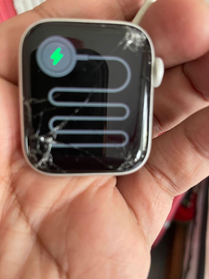 Apple watch seri 5 gps cellular 40mm komplit dus box tampa band, Telepon  Seluler \u0026 Tablet, Lainnya di Carousell