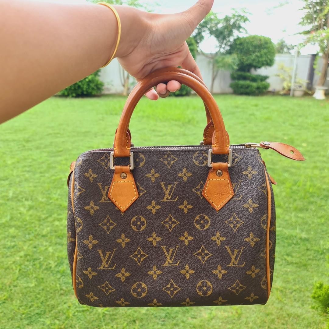 Authentic. Lv speedy 25, Luxury, Bags & Wallets on Carousell