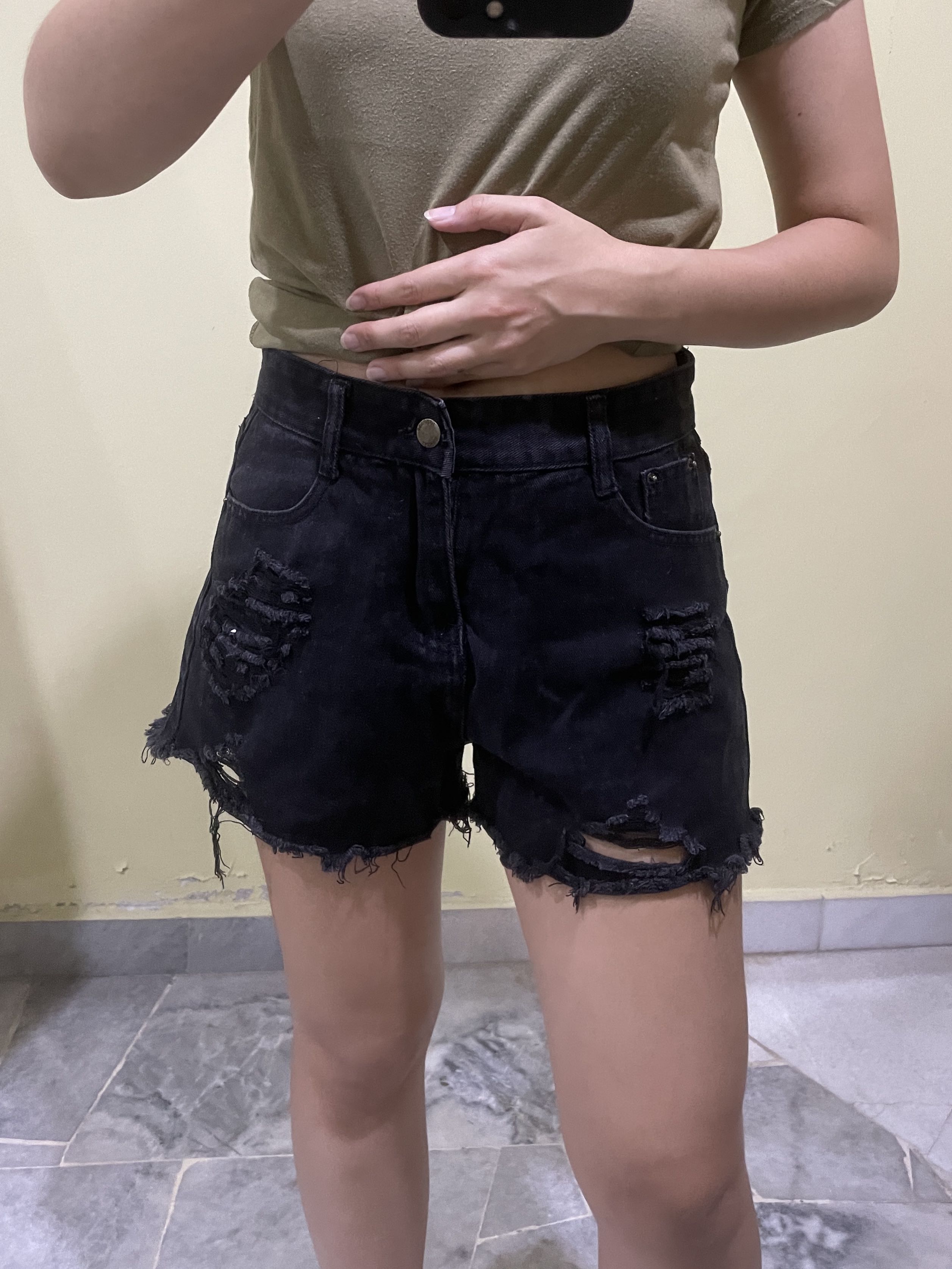 Black denim shorts, Women's Fashion 