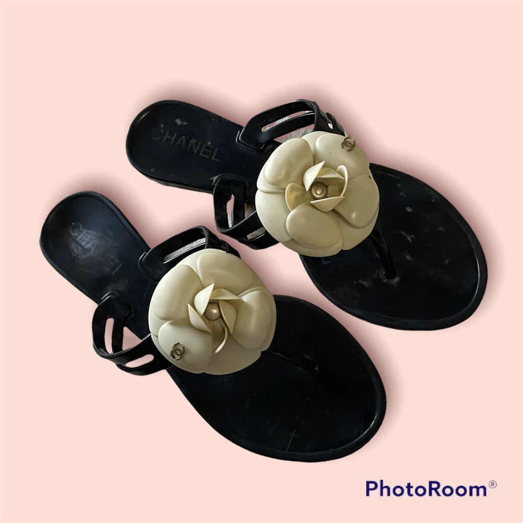 Chanel outlet rose sandals
