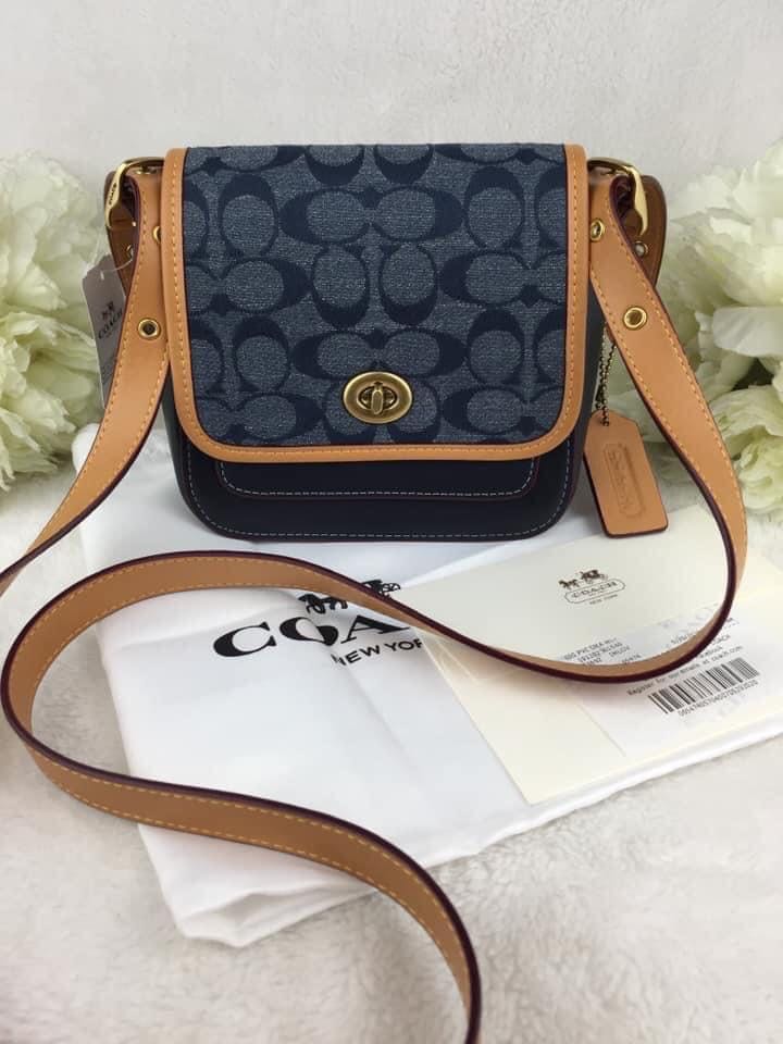 Coach Rambler Crossbody 16 in Signature Chambray, Women's Fashion, Bags