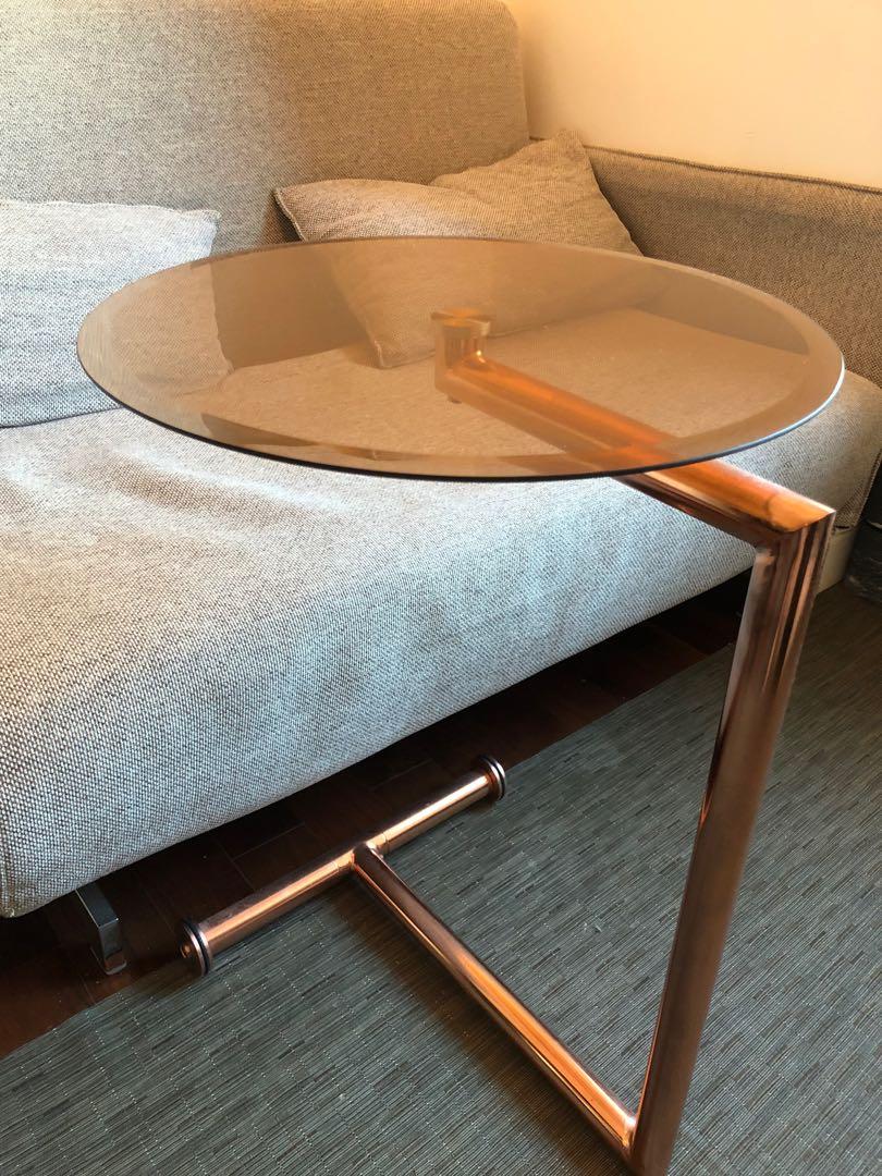 Coffee Table （分類：桌子）位於 Hong Kong。 由 tobeysl 提交（商品編號 1127712751，圖片 2）。簡介： KARE DEISGN 玻璃茶几 Bought from aluminium 8成新 中環半山自取。