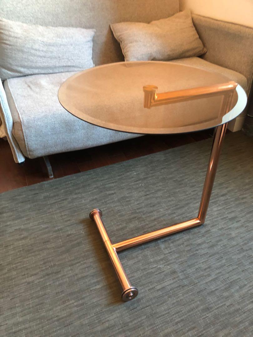 Coffee Table （分類：桌子）位於 Hong Kong。 由 tobeysl 提交（商品編號 1127712751，圖片 3）。簡介： KARE DEISGN 玻璃茶几 Bought from aluminium 8成新 中環半山自取。