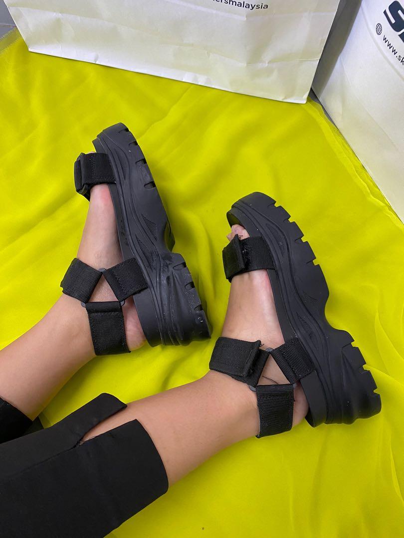 H&m divided platform sandals sales