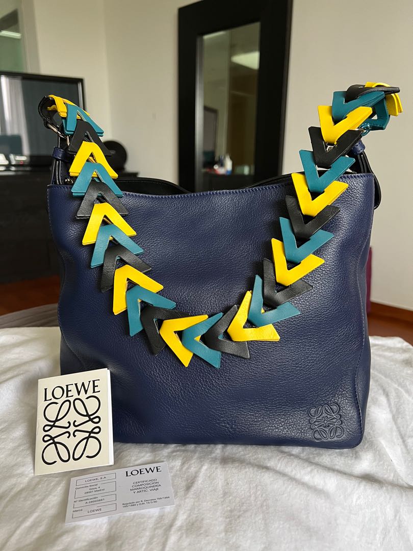 Loewe v top bucket bag