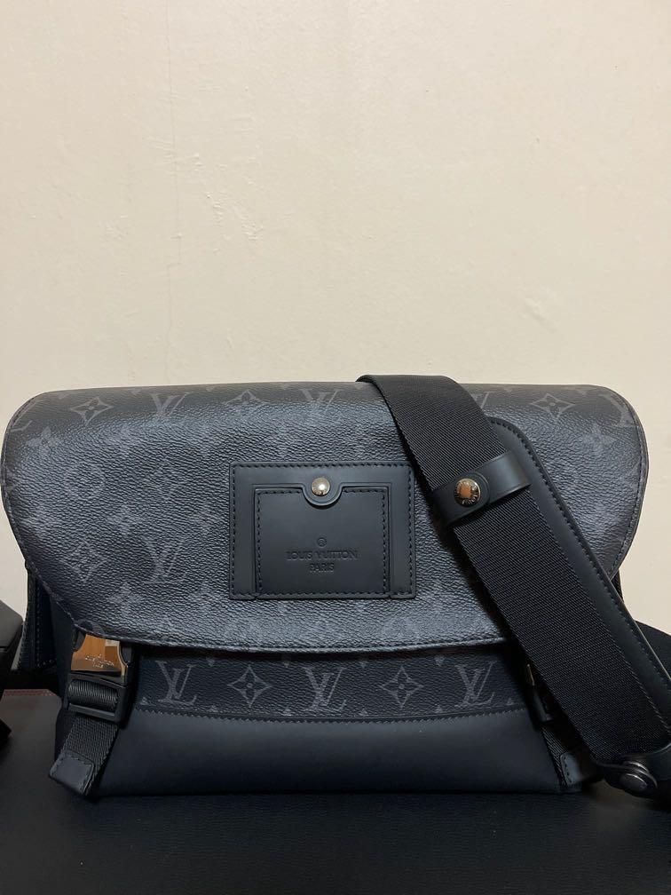 Louis Vuitton 2018 Pre-owned Galaxy Alpha Hobo Shoulder Bag - Black