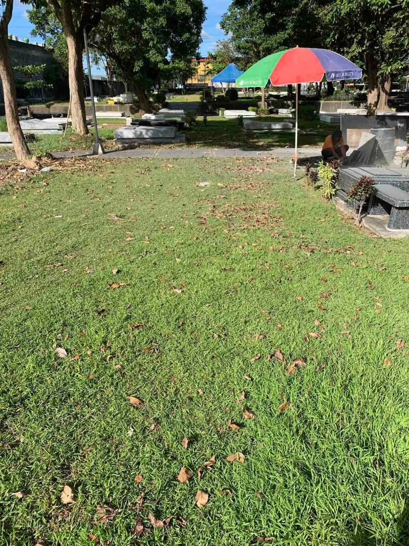 Loyola Memorial Gardens (Category: Memorial Lot) located in Quezon City. Submitted by christyso1209 (Listing ID 1127642667, Image 1). Description: Loyola Memorial Gardens in Sucat Paranaque 8 Lots (Each lot good for 2 fresh bodies) Location: court of apostles L-487 Contact details: Gilbert So 8-7216628/09178900416.