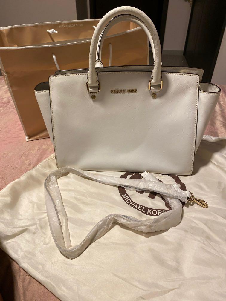 Michael kors white bag, Luxury, Bags & Wallets on Carousell