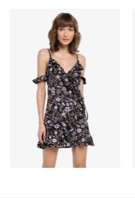 Missguided cold shoulder dress discount