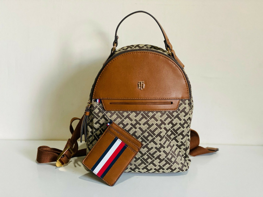 Tommy hilfiger 2025 backpack tan