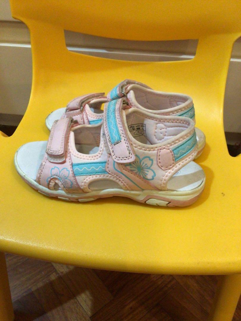 Payless crocs shop