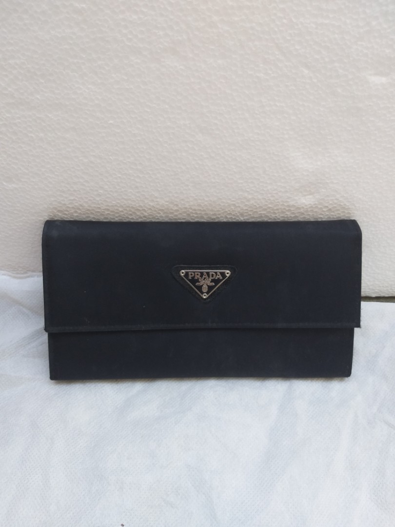 prada trifold wallet