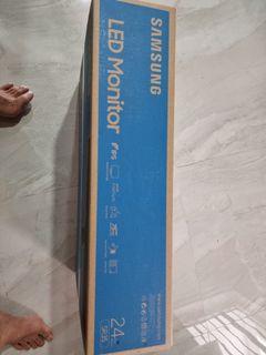 Samsung LED Monitor 24 inch (SR35)