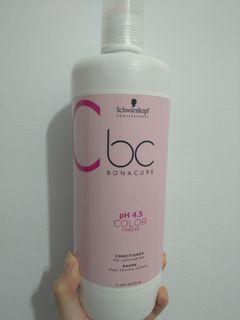 二手Schwarzkopf 施華蔻 晶燦鎖色pH4.5髮霜1000ml(平輸)