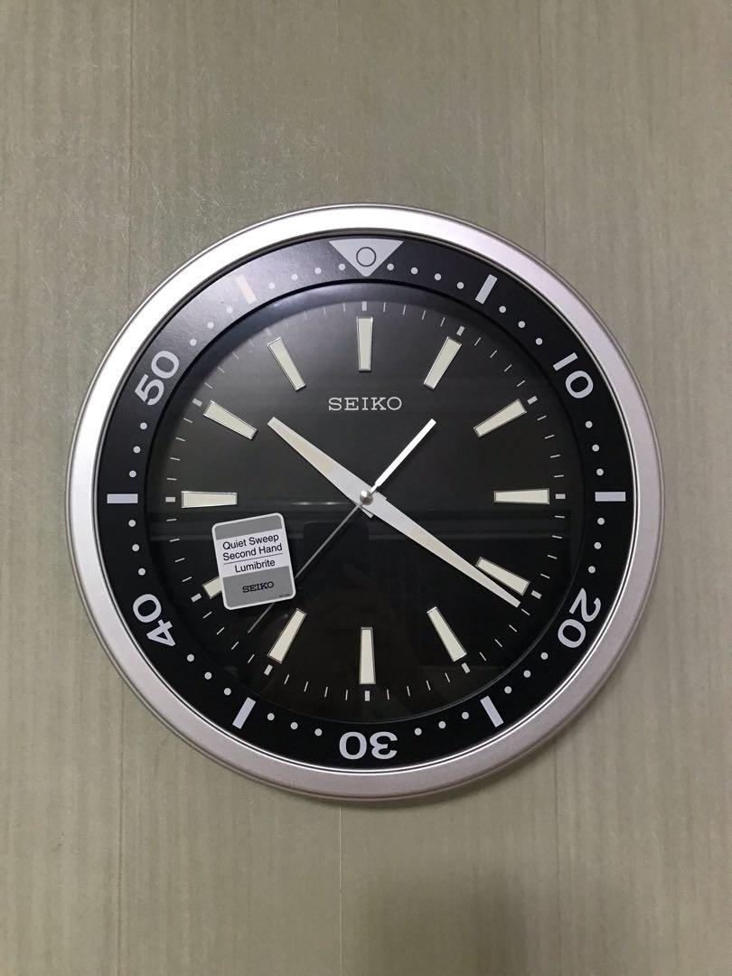 Seiko Diver Style Wall Clock QXA723A, Furniture & Home Living, Home
