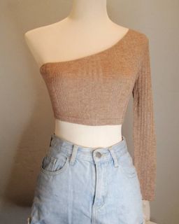 (Category: ) located in . Submitted by declothingmnl (Listing ID 1127678457, Image 1). Description: .