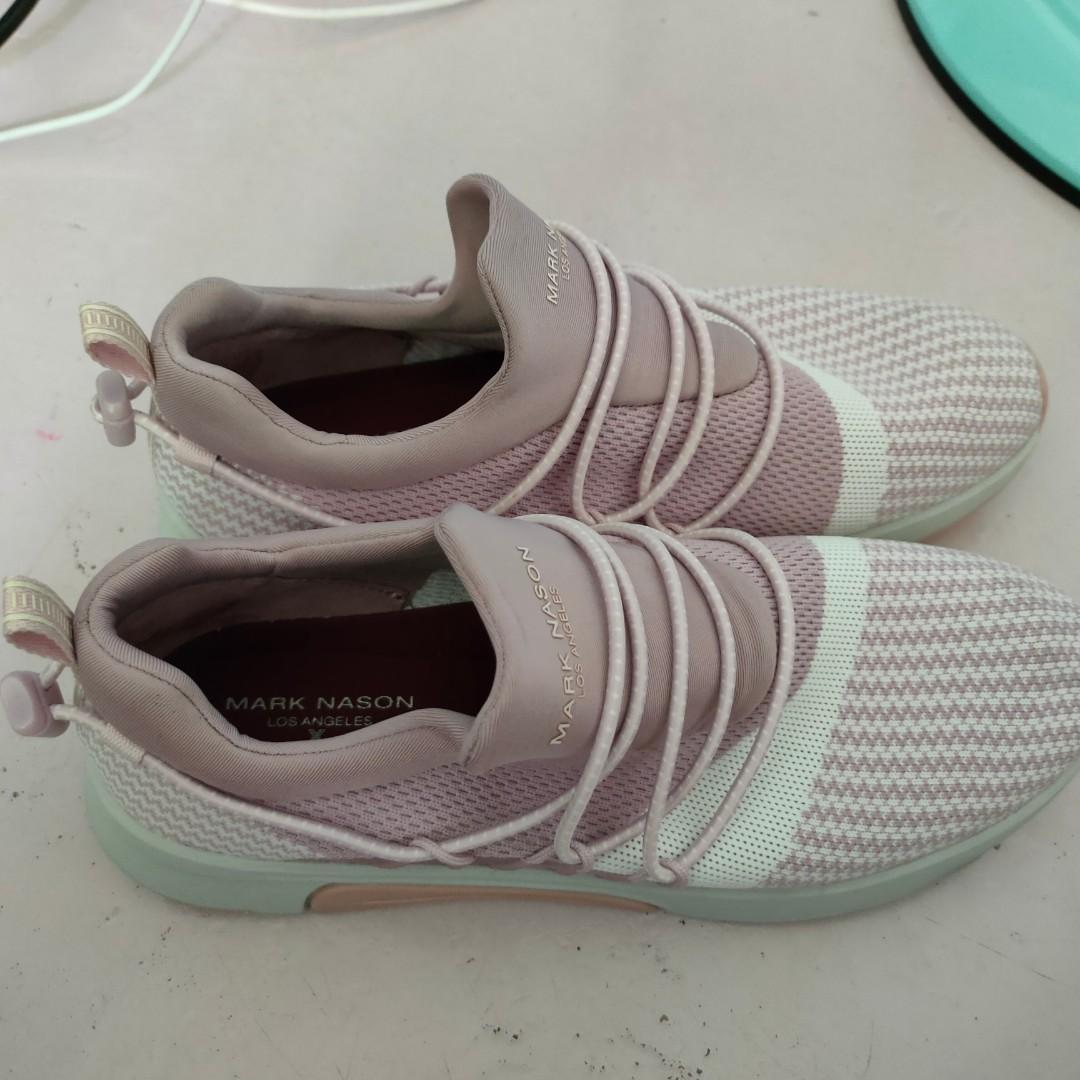 Lov mark shoes discount
