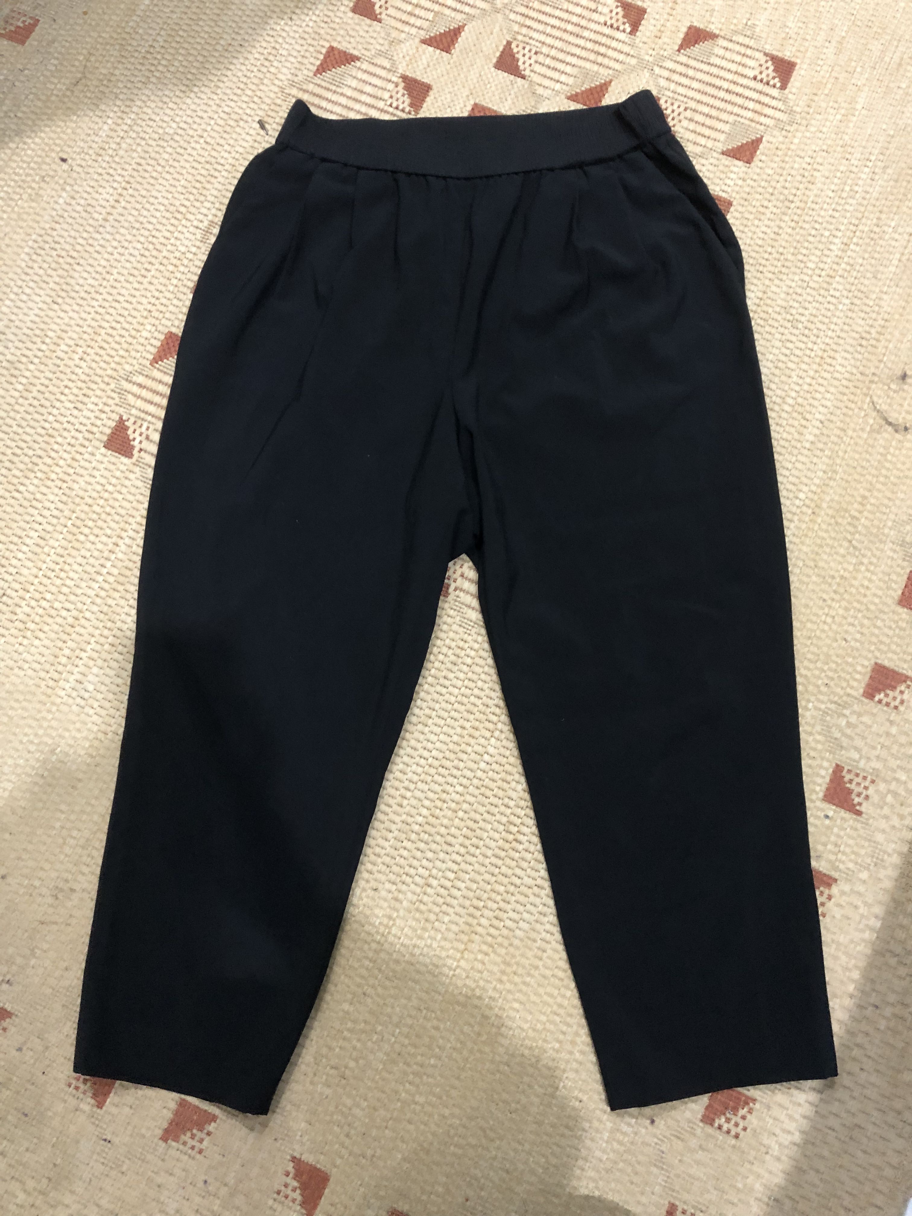 slack hitam, Women's Fashion, Bottoms, Jeans & Leggings on Carousell