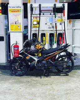 (Category: ) located in . Submitted by _alien_13 (Listing ID 1127646441, Image 1). Description: .