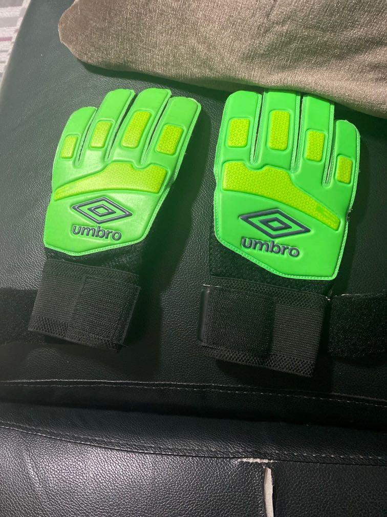 umbro goalkeeper gloves, Sports Equipment, Sports & Games, Racket ...