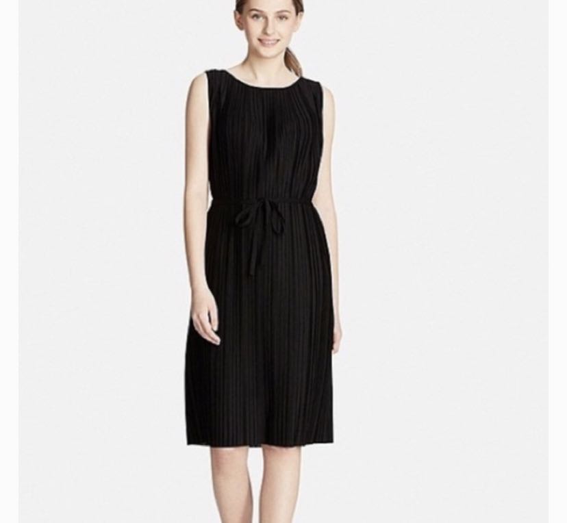 uniqlo black dress