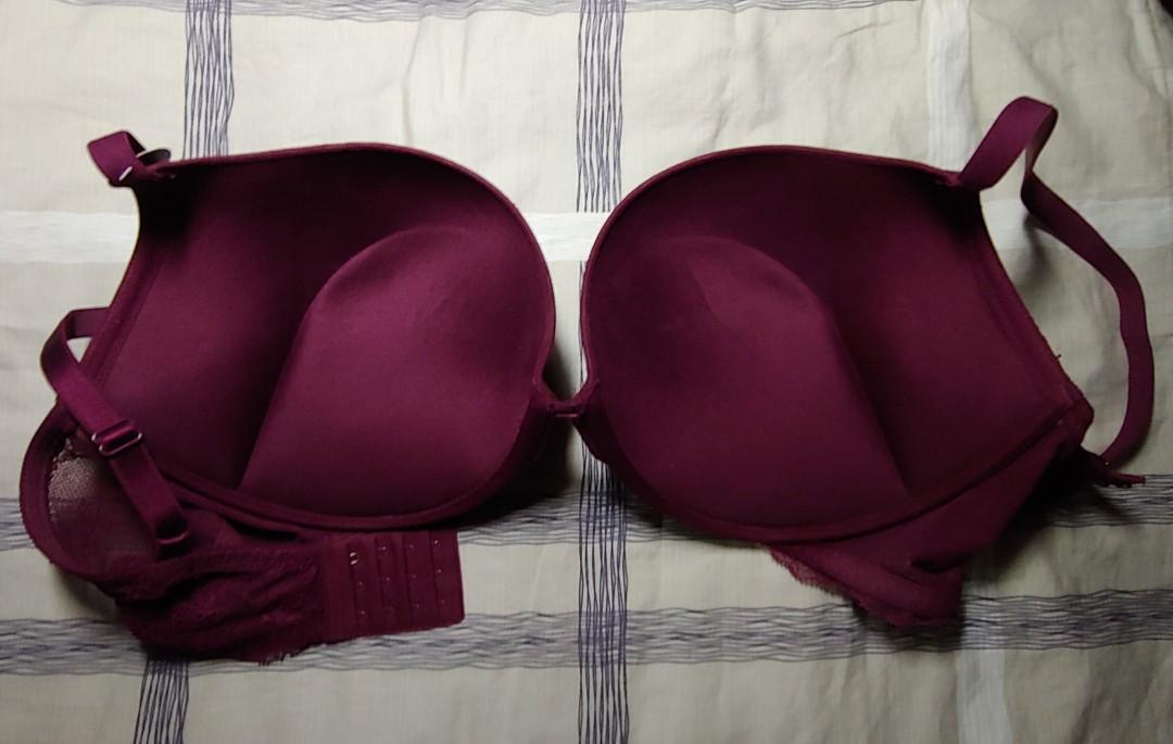 Original Victoria's Secret Bra 38DD/E85, Women's Fashion, New Undergarments  & Loungewear on Carousell