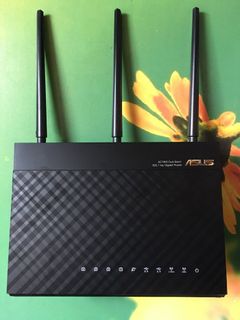 ASUS RT-AC68U Router AC1900 Gigabit 雙頻無線路由器 C1版(行)