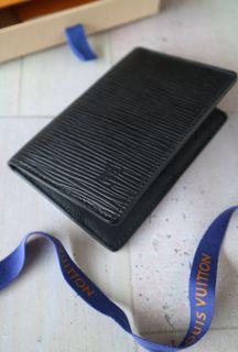 Authentic Louis Vuitton LV card wallet NETT