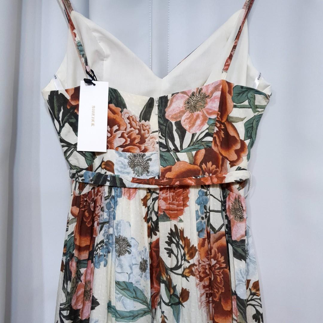 BNWT Sheike Penelope Floral Maxi Dress Women s Fashion Dresses