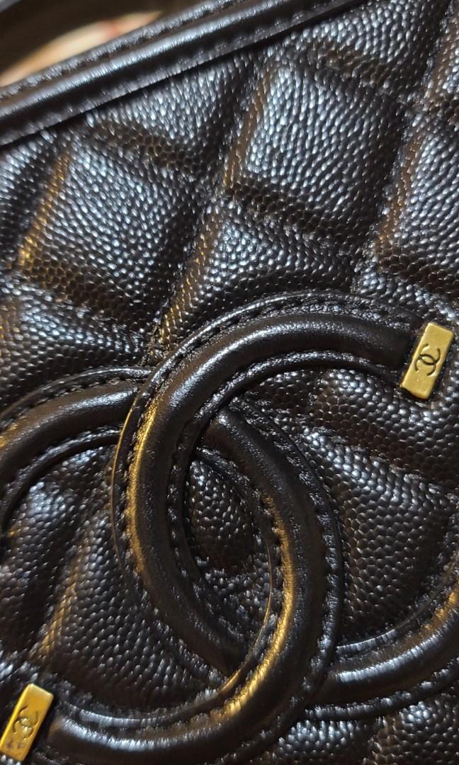 Chanel Vanity Medium (Category: Luxury Bags & Wallets) located in Manila. Submitted by shoppingspree008 (Listing ID 1127501766, Image 3). Description: Chanel Medium Vanity Bag in caviar leather. This was gifted to me.Super nice in actual.Please pm for more photos. Has lock and key. Issue: NGA no more hologram and card no return no exchange policy.Please inspect before buying..