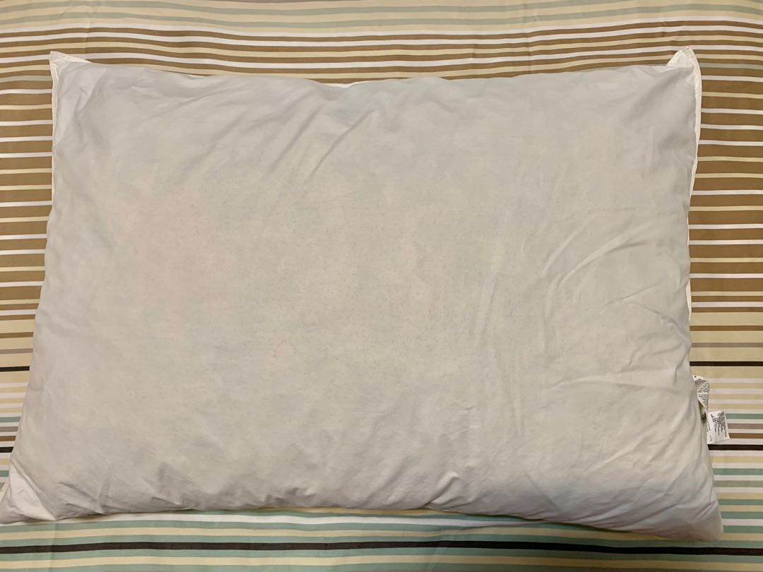 muji feather pillow