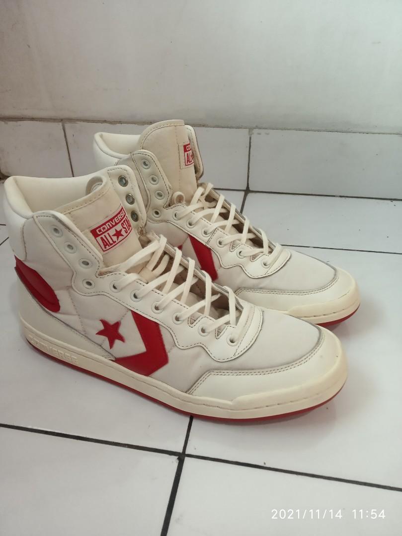 Converse fastbreak hotsell 83 hi