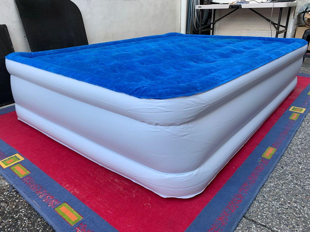 Cumbor Airbed with builtin Pump, Furniture & Home Living, Furniture
