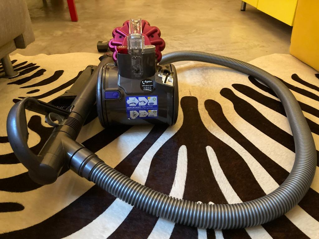 Dyson DC26 Vacuum Cleaner Multifloor Compact Canister, TV & Home