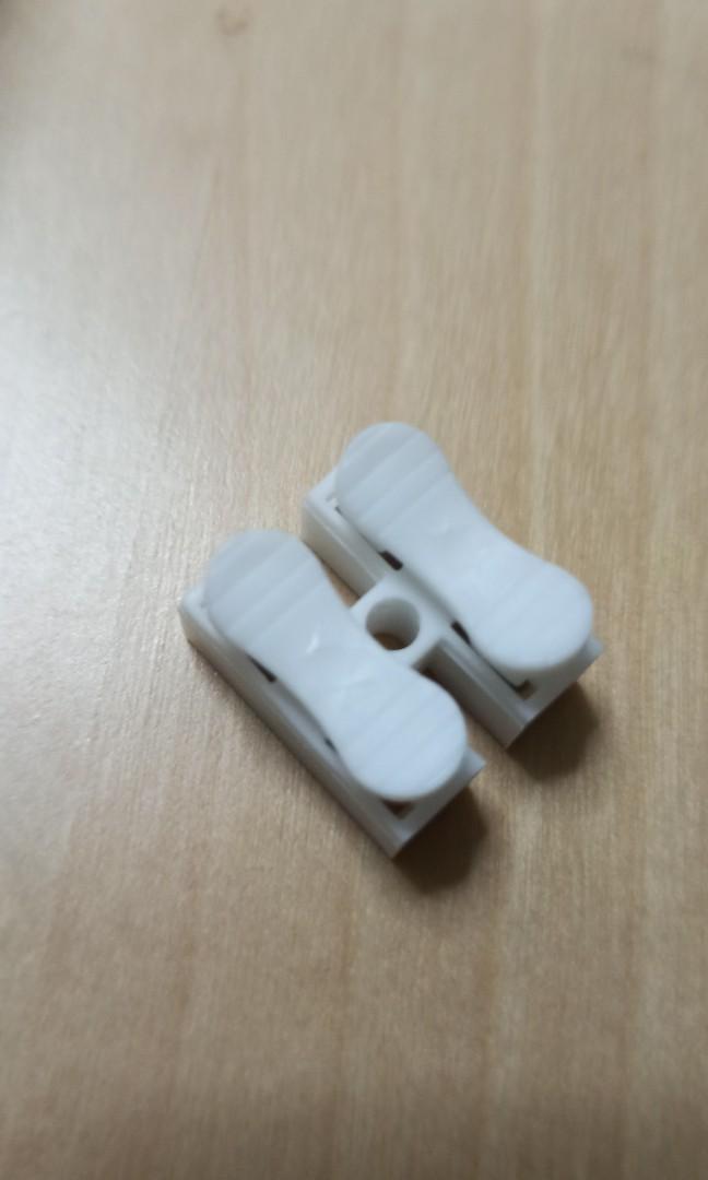 Electric cable Socket (Category: Electrical, Adaptors & Sockets) located in Singapore. Submitted by hengten (Listing ID 1127744166, Image 3). Description: 1 package $5 (50pcs) 3 package only take all together $10.