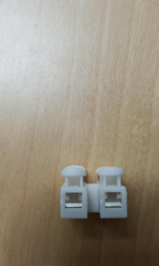 Electric cable Socket (Category: Electrical, Adaptors & Sockets) located in Singapore. Submitted by hengten (Listing ID 1127744166, Image 4). Description: 1 package $5 (50pcs) 3 package only take all together $10.