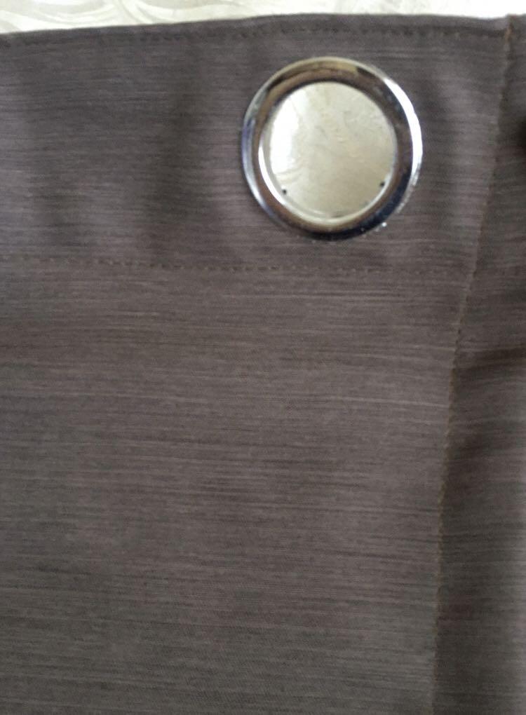 Elegan Blockout Curtains (Category: Curtains & Blinds) located in Cavite. Submitted by luck01 (Listing ID 1127904627, Image 2). Description: For sale! 1 Set Blockout Curtains 3 pcs. and 1 tassel Length: 72” (6ft.) Width: 56-58” (4ft.) Side panels (blockout) Center panel (sheet) Ang ganda ng quality ng curtains, maganda ang pagkakatahi. ❤️ Cheaper than mall price 🙂.