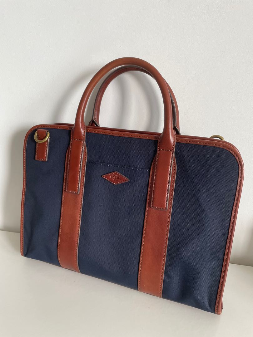 Fossil laptop document holder shoulder bag, Women's Fashion, Bags