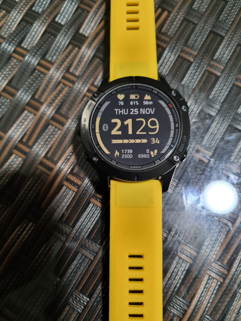 Garmin fenix 5 yellow strap hot sale